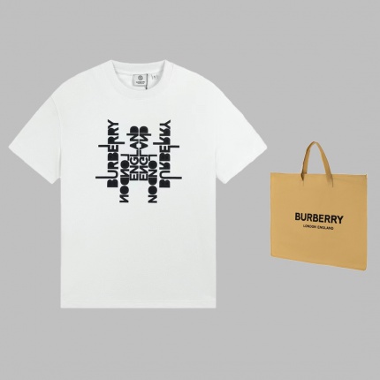 Burberry T-shirts in 161171