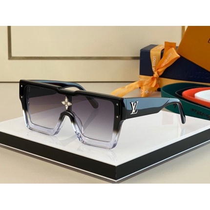 Louis Vuitton AAA Quality Sunglasses in 161424