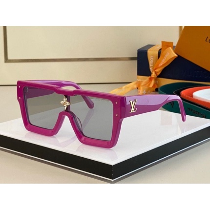 Louis Vuitton AAA Quality Sunglasses in 161425