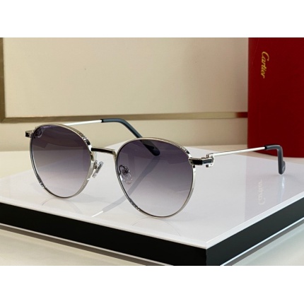 Cartier Glasses in 161943