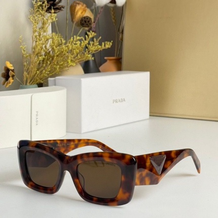 Proda AAA+++ quality Sunglasses in 163524
