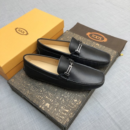 Tods Leather Loafers For Men in 166576