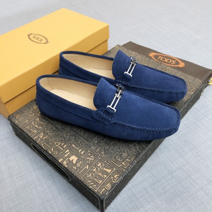 Tods Leather Loafers For Men in 166579