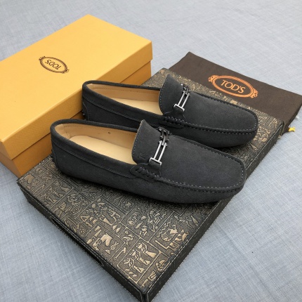 Tods Leather Loafers For Men in 166580