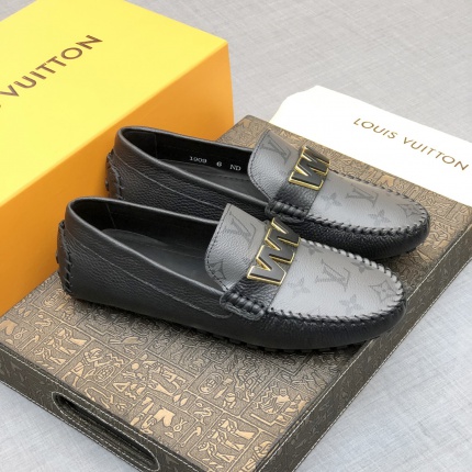 Louis Vuitton Leather Loafers For Men in 166628