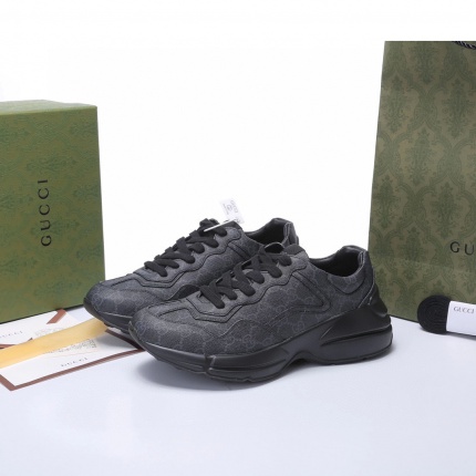 Gucci Sneakers For Men in 166681