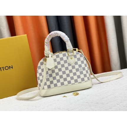 Louis Vuitton AAA Quality Handbags in 166954