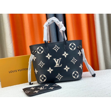 Louis Vuitton AAA Quality Handbags in 166989