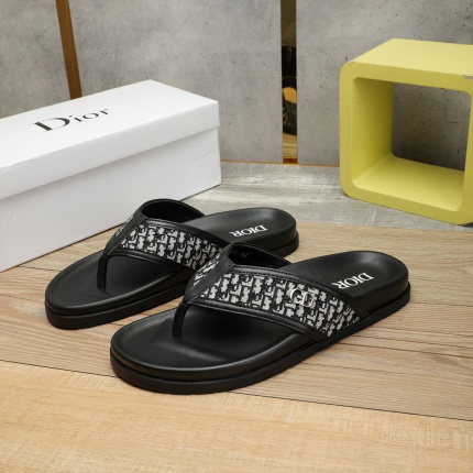 Dior Slippers For Men in 167330
