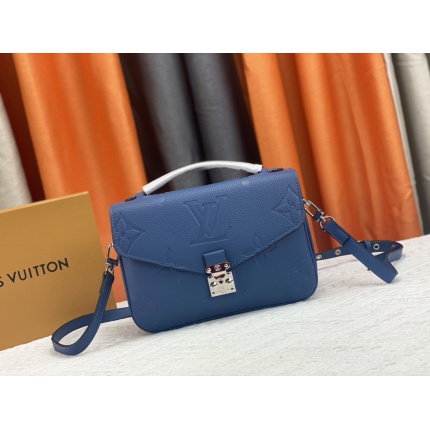 Louis Vuitton AAA Quality Handbags in 167568