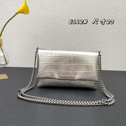 Balenciaga high quality Handbags in 167691