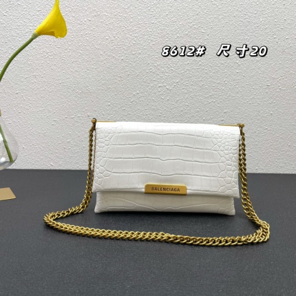 Balenciaga high quality Handbags in 167694