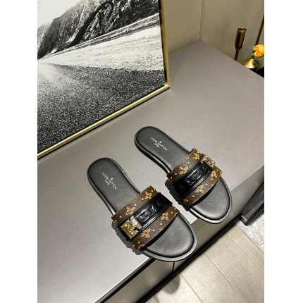 Louis Vuitton Shoes for Women in 167764