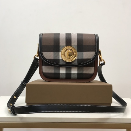 Burberry AAA+++ Crossbody Bags in 167779