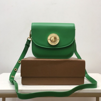 Burberry AAA+++ Crossbody Bags in 167783