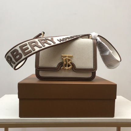 Burberry AAA+++ Crossbody Bags in 167786