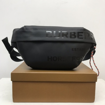 Burberry AAA quality Bags For Men in 167810