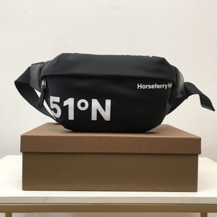 Burberry AAA quality Bags For Men in 167818