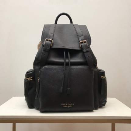 Burberry AAA Quality Handbags in 167830