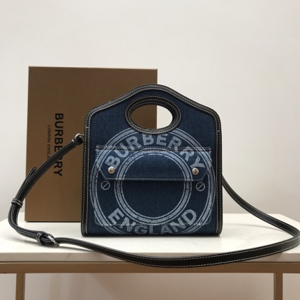 Burberry AAA+++ Crossbody Bags in 167843