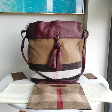 Burberry AAA+++ Crossbody Bags in 167862