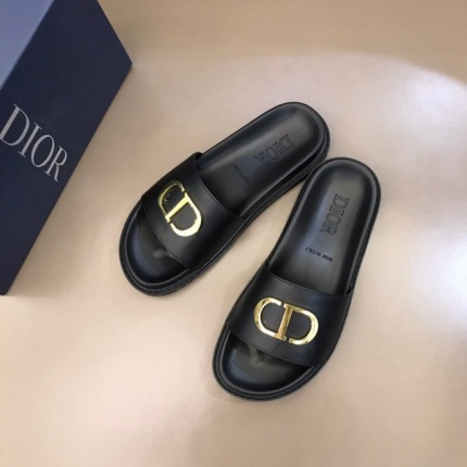 Dior Slippers For Men in 167940