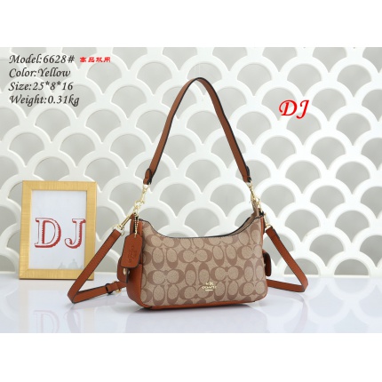 Coach Cross Bags in 168125