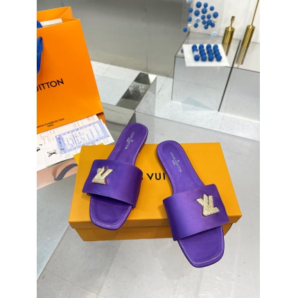 Louis Vuitton Slippers For Women in 168500