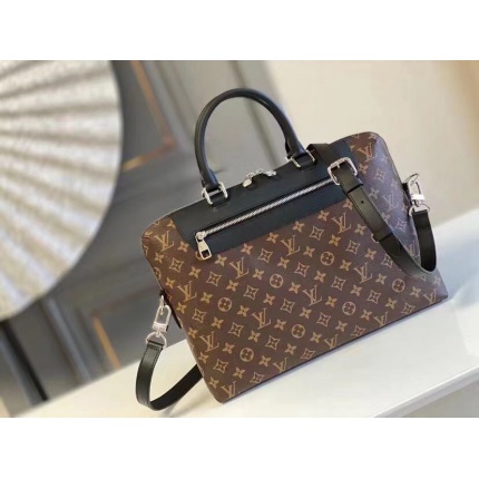 Louis Vuitton AAA+++ bags For Men in 168716