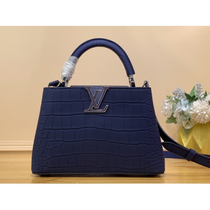 Louis Vuitton Backpacks,luggage bag in 169241