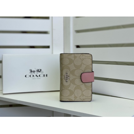 Coach Wallets in 169309