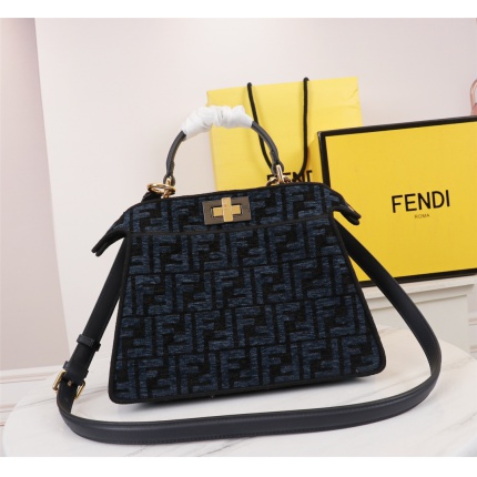 Fendi AAA+++ Handbags in 169395