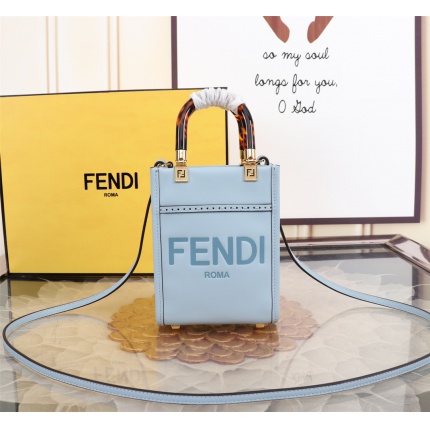 Fendi AAA+++ Handbags in 169462