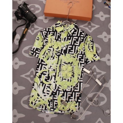Versace Short-Sleeved  Shirts for Men in 169500