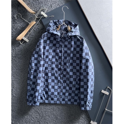 Versace Thin Jackets For Men in 169679