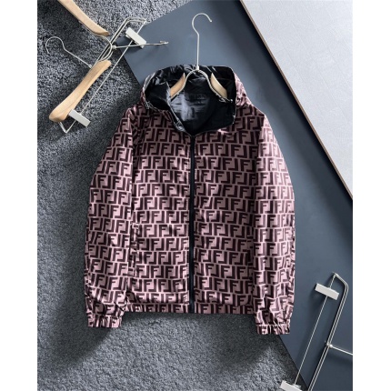 Versace Thin Jackets For Men in 169682