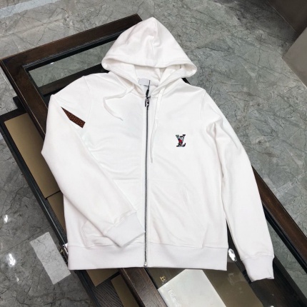 Louis Vuitton Hoodies for Men in 169716