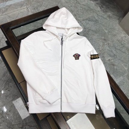 Versace Hoodies for Men in 169726
