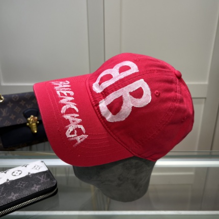 Balenciage Hats in 170175