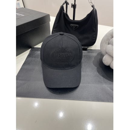 prada Hats in 170182