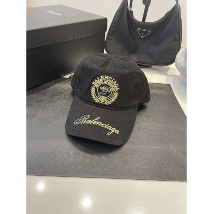 Balenciage Hats in 170188