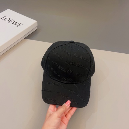 Balenciage Hats in 170195