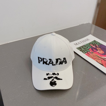 prada Hats in 170205