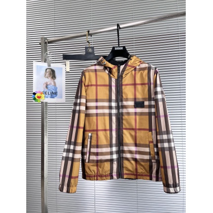 Burberry Jackets for Men in 170332