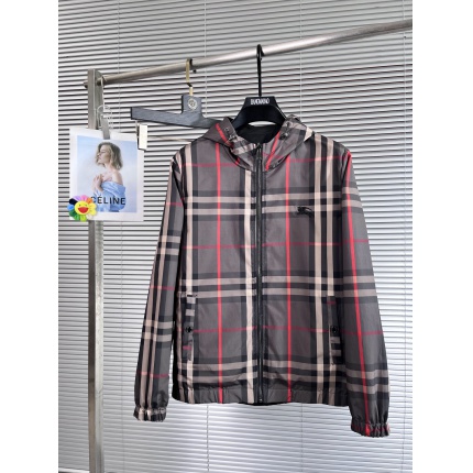 Burberry Jackets for Men in 170335