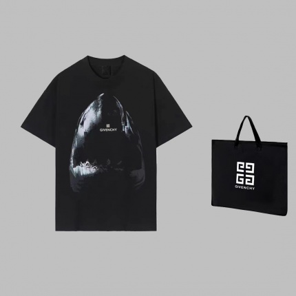 Givenchy T-Shirts for Men in 170505