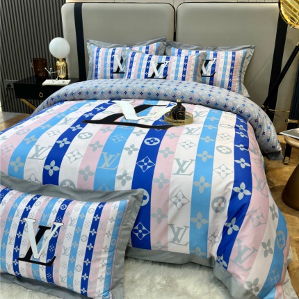 Louis Vuitton Bed Sheets in 170533