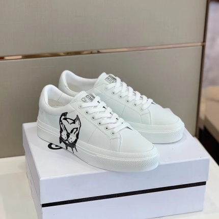 Givenchy shoes for Men in 170546