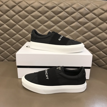 Givenchy shoes for Men in 170570
