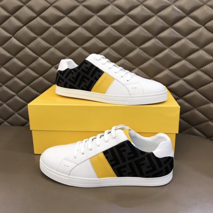 Fendi Sneakers For Men in 170579